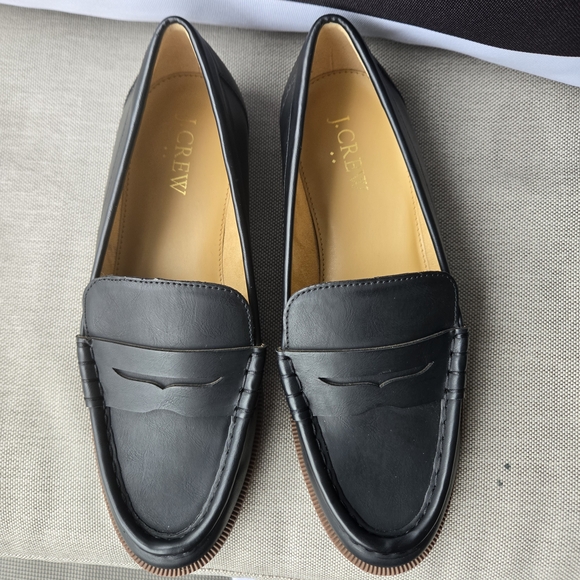 [NEW] J. Crew Classic Black Leather Loafers Size 6 - Picture 2 of 15